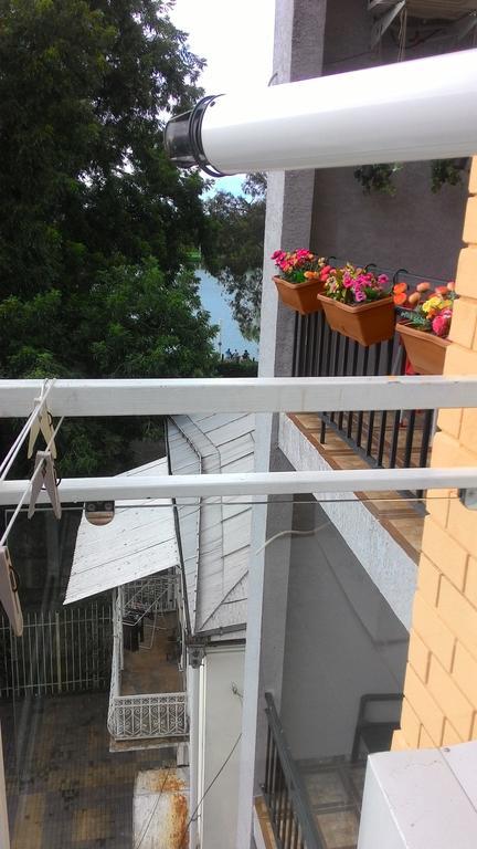 Apartament Gia Batoemi Buitenkant foto