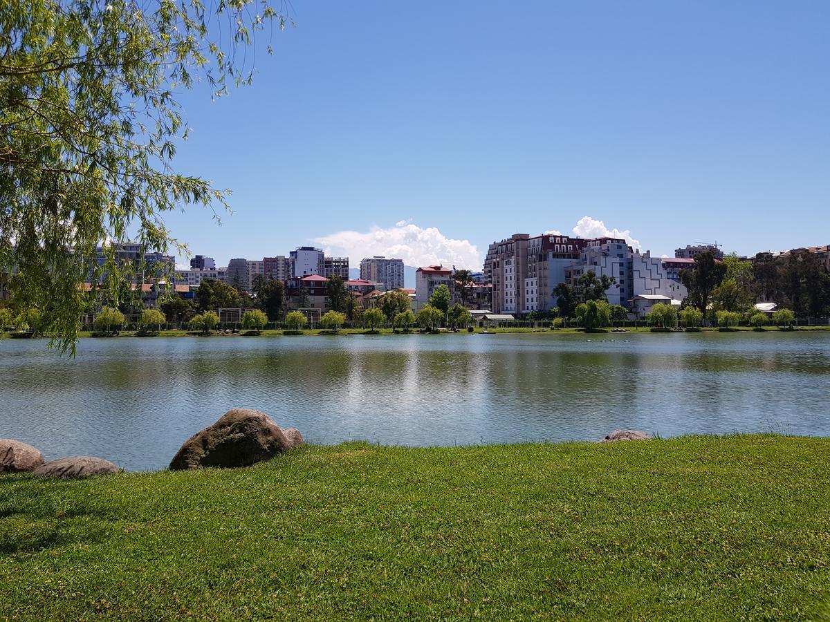 Apartament Gia Batoemi Buitenkant foto