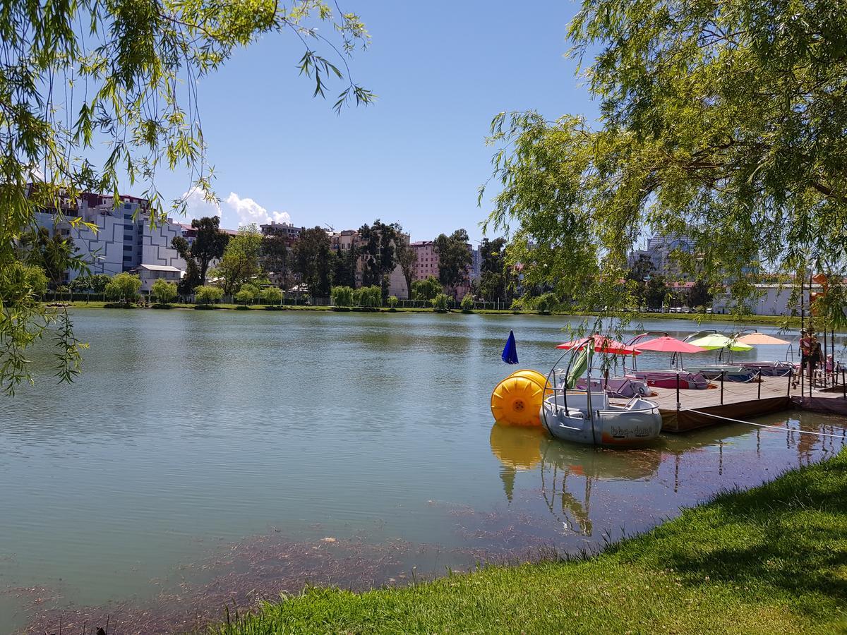 Apartament Gia Batoemi Buitenkant foto