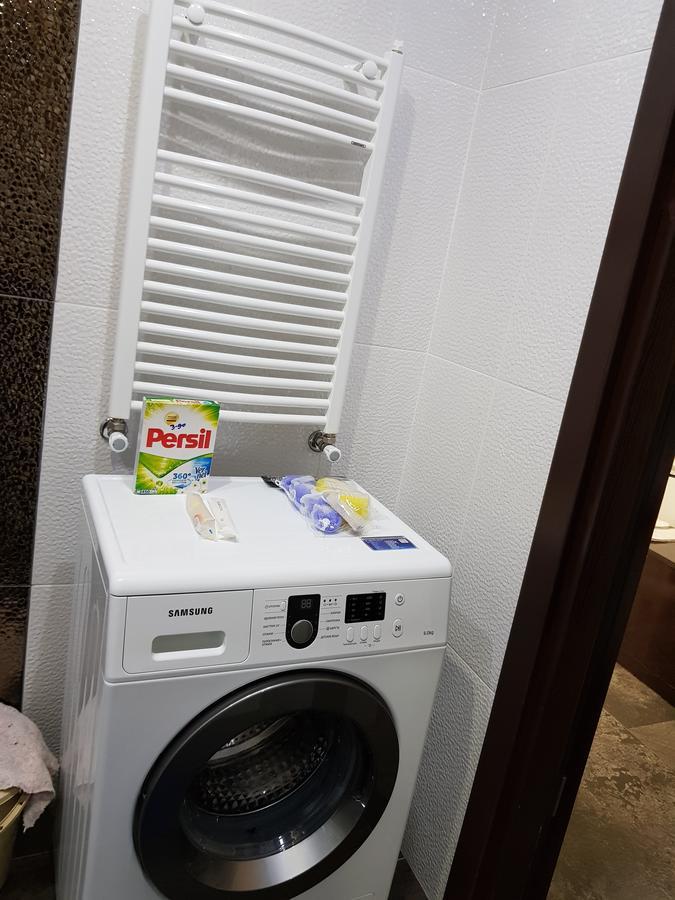Apartament Gia Batoemi Buitenkant foto