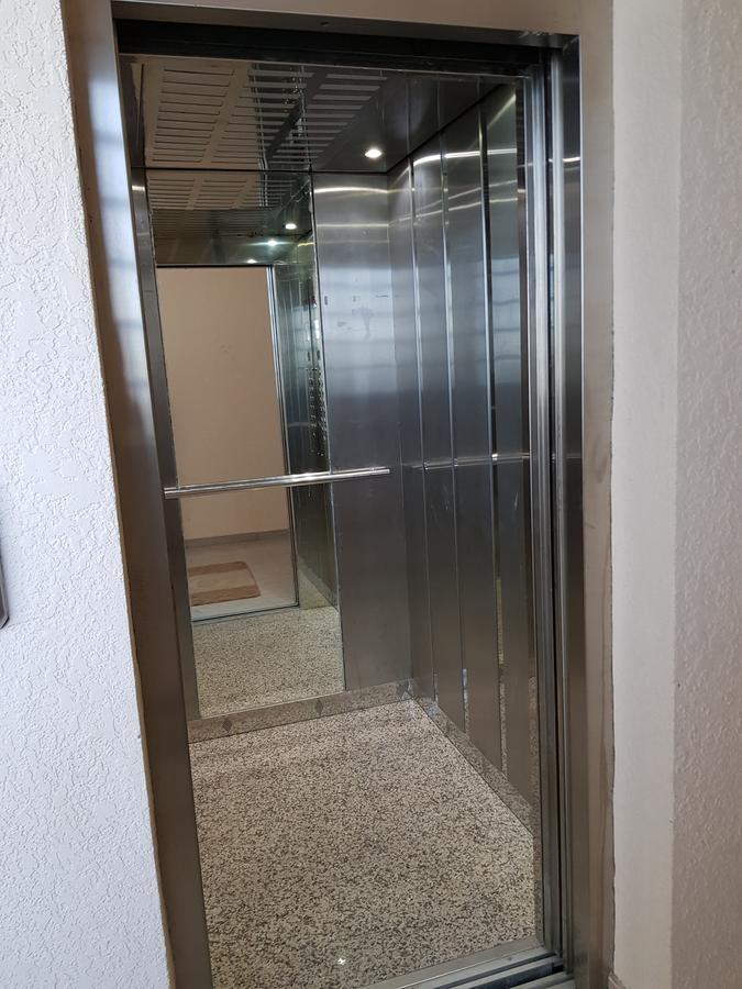 Apartament Gia Batoemi Buitenkant foto