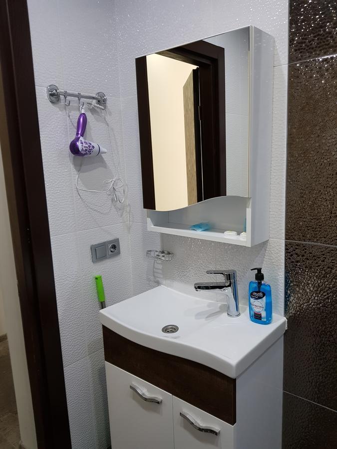 Apartament Gia Batoemi Buitenkant foto